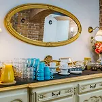 公寓式酒店 Five Stars