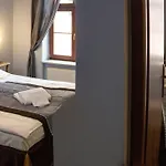 アパートホテル Five Stars