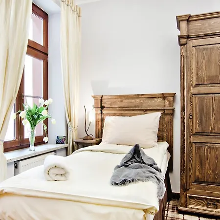 Apart-hotel Five Stars 3*